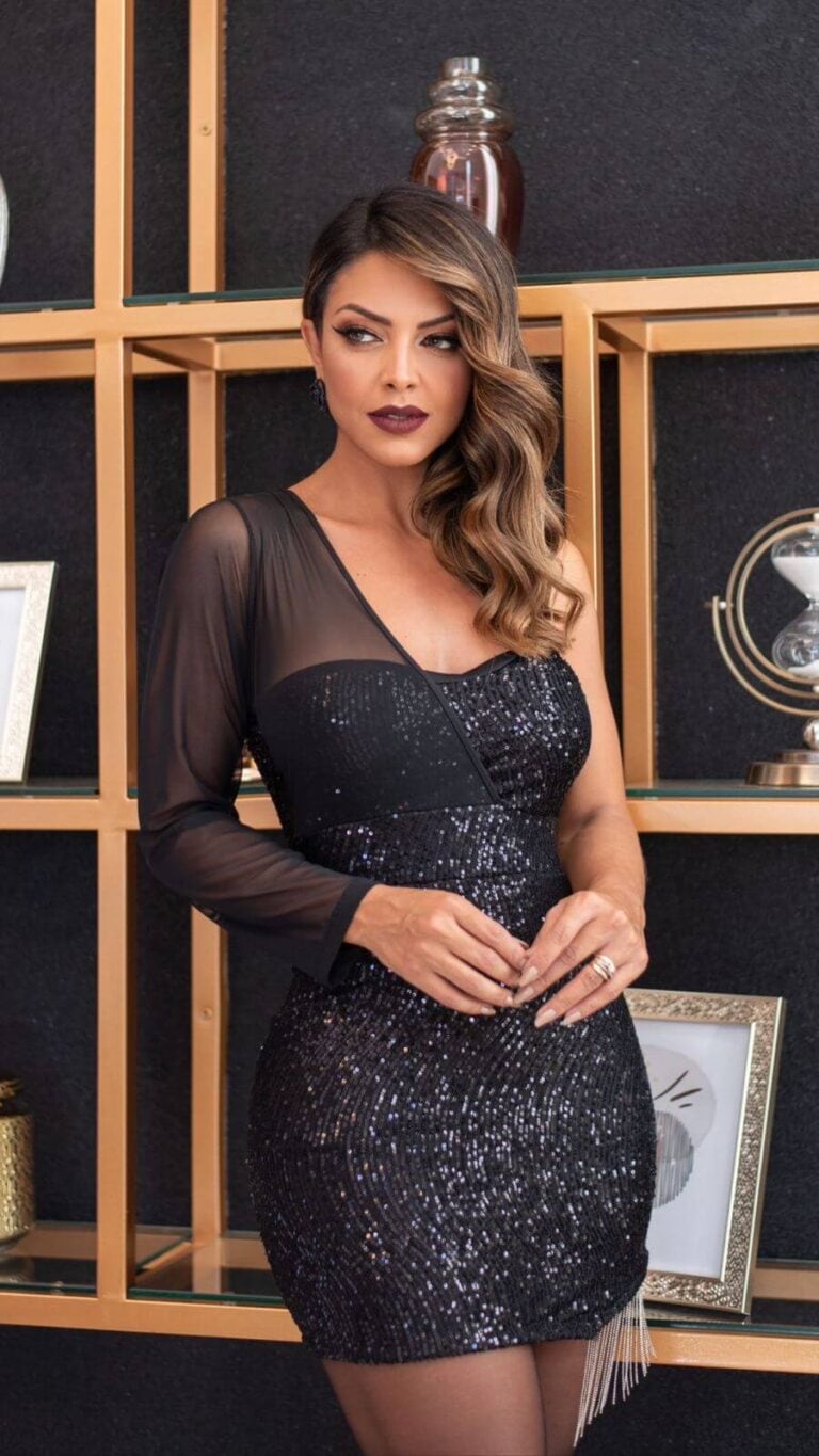 vestido curto caia preto